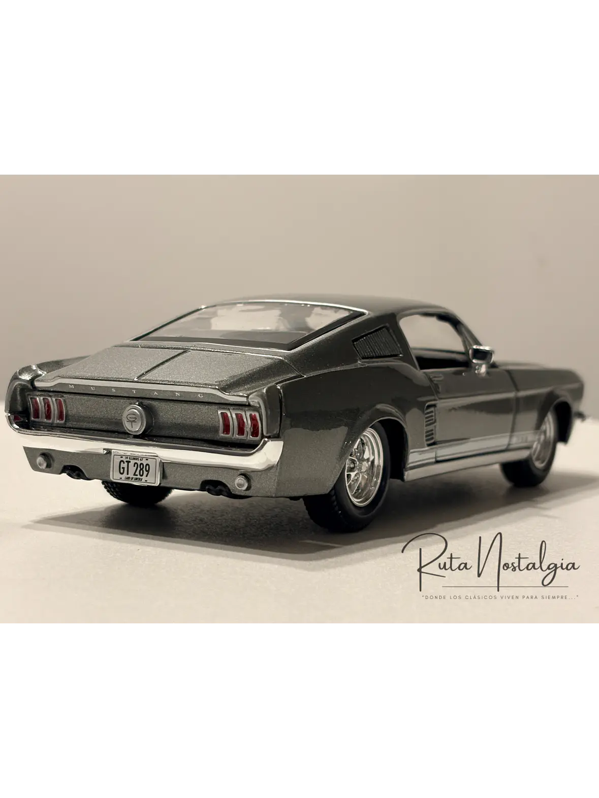Auto Ford Mustang GT 1967 | Maisto 1:24 | Muscle Car Clásico de Colección 9