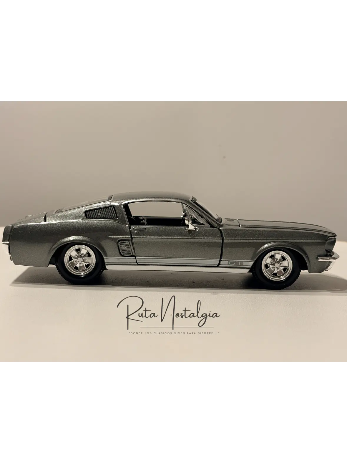 Auto Ford Mustang GT 1967 | Maisto 1:24 | Muscle Car Clásico de Colección 10