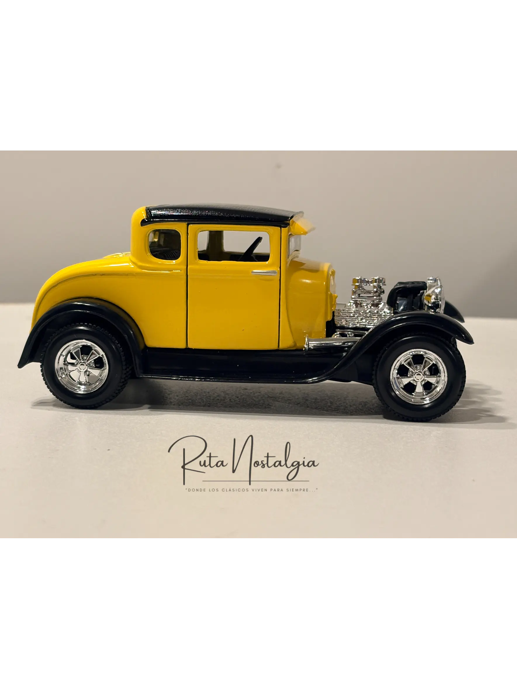 Ford Model A Hot Rod 1929 Amarillo Negro Maisto 1:24 | Hot Rod Clásico Americano de Colección en Chile 7