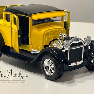 Ford Model A Hot Rod 1929 Amarillo Negro Maisto 1:24 | Hot Rod Clásico Americano de Colección en Chile