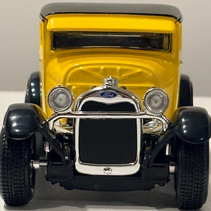 Ford Model A Hot Rod 1929 Amarillo Negro Maisto 1:24 | Hot Rod Clásico Americano de Colección en Chile