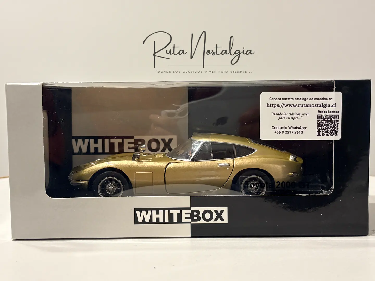 Toyota 2000 GT (1967) | WhiteBox 1:24 | Coupé Japonés Clásico  10