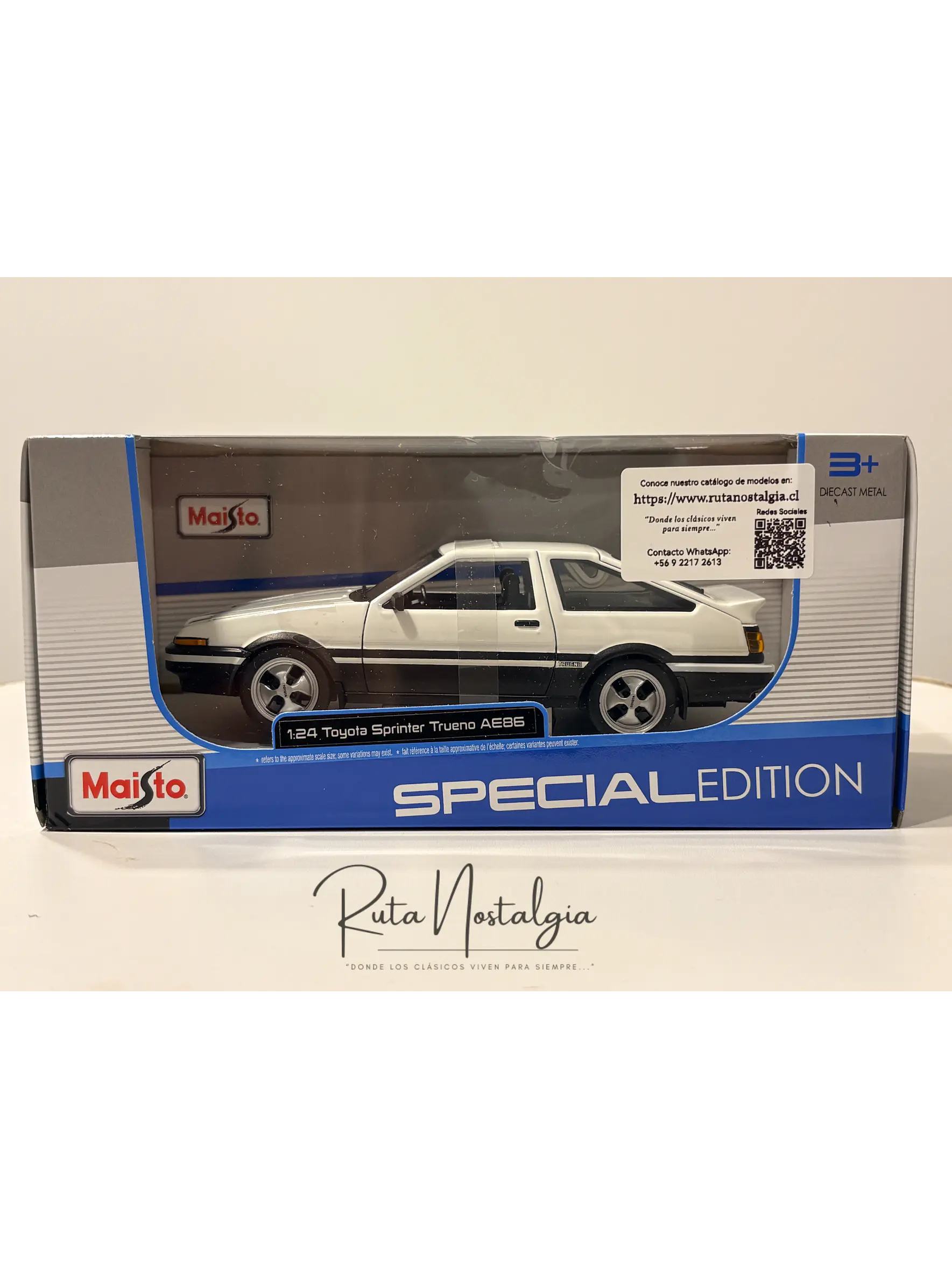 Auto Toyota Sprinter Trueno AE86 Blanco Negro Maisto 1:24 | Auto JDM Clásico de Colección en Chile 10