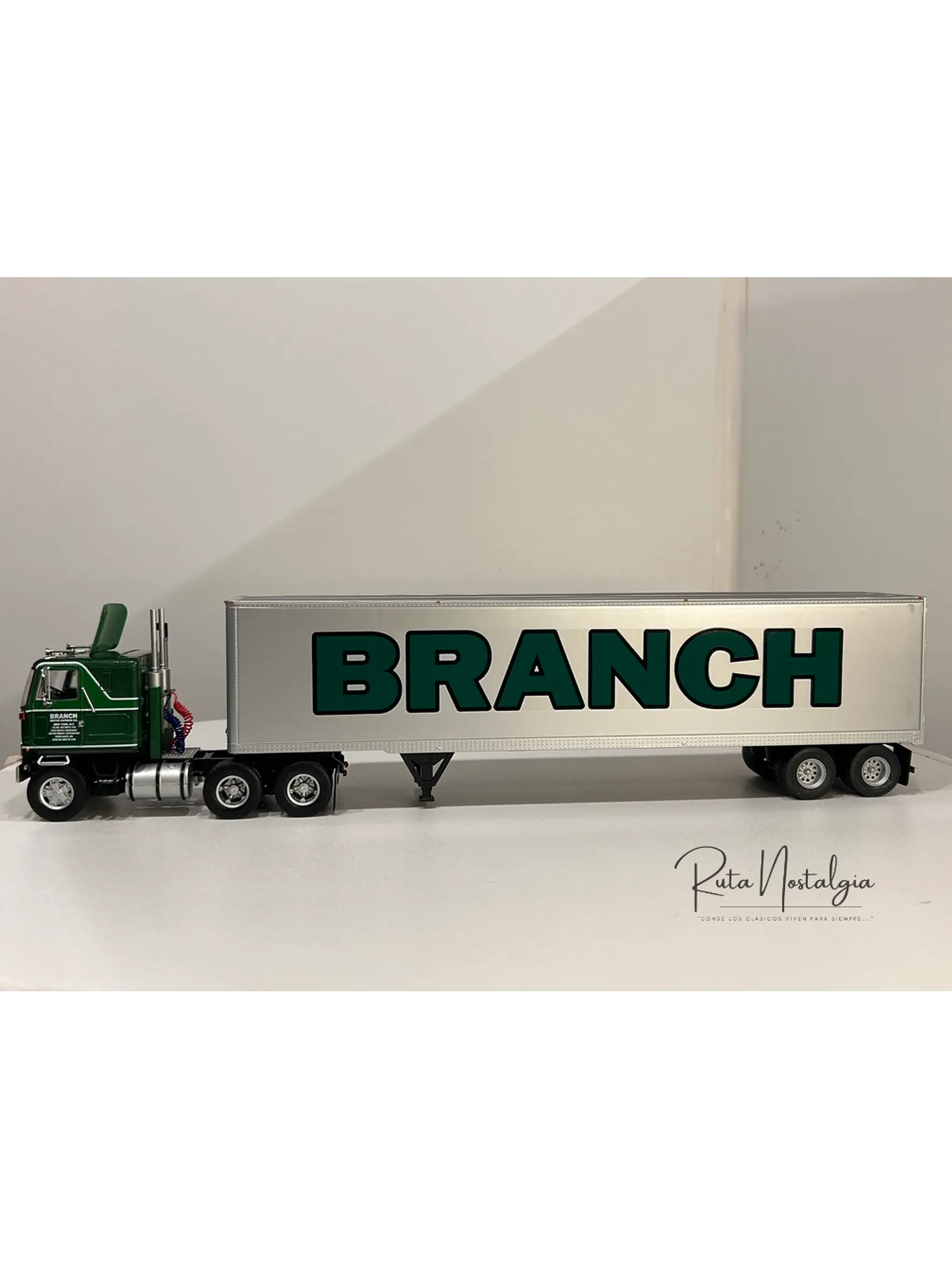 GMC Astro 95 1980 – IXO Models 1:43 – Branch Transport Clásico Cabover 4