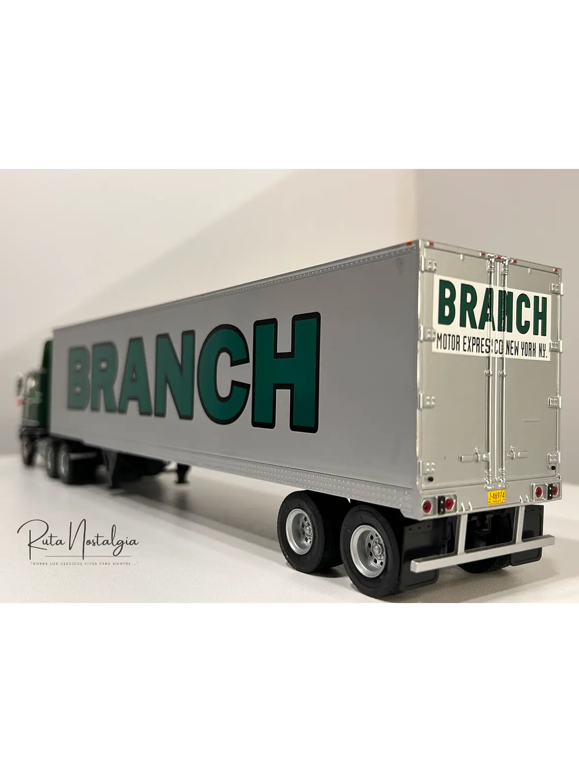 GMC Astro 95 1980 – IXO Models 1:43 – Branch Transport Clásico Cabover 5