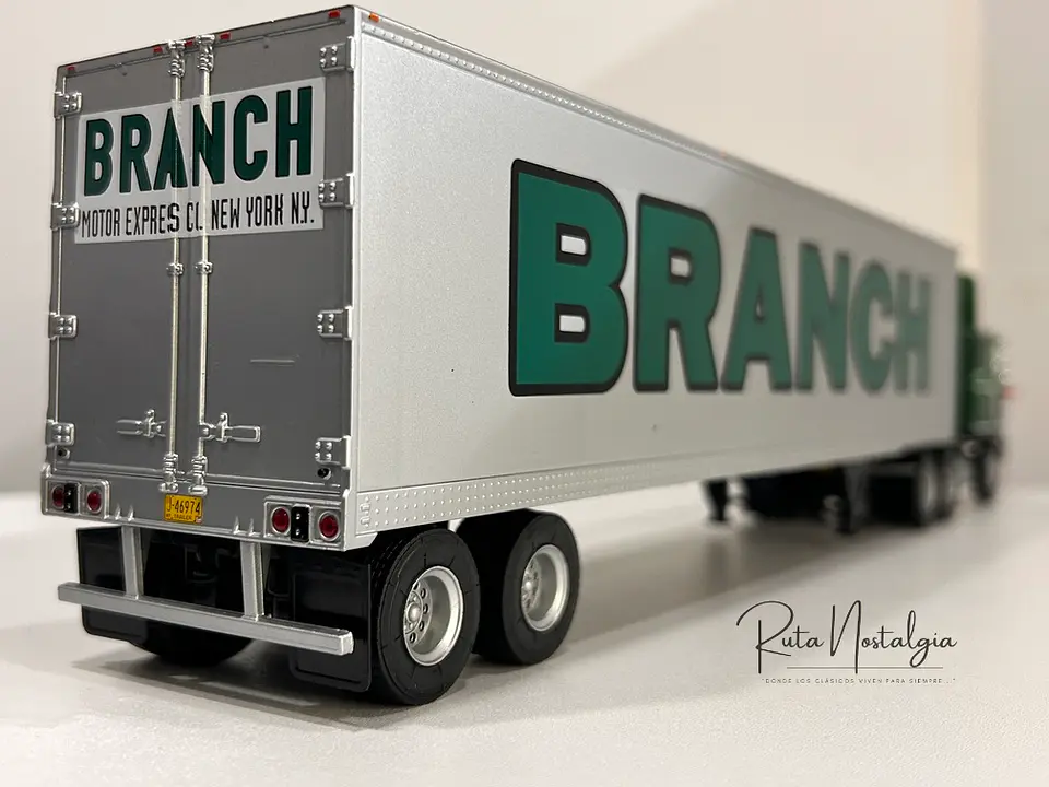 Camión GMC Astro 95 1980 | IXO 1:43 Coleccionable 6