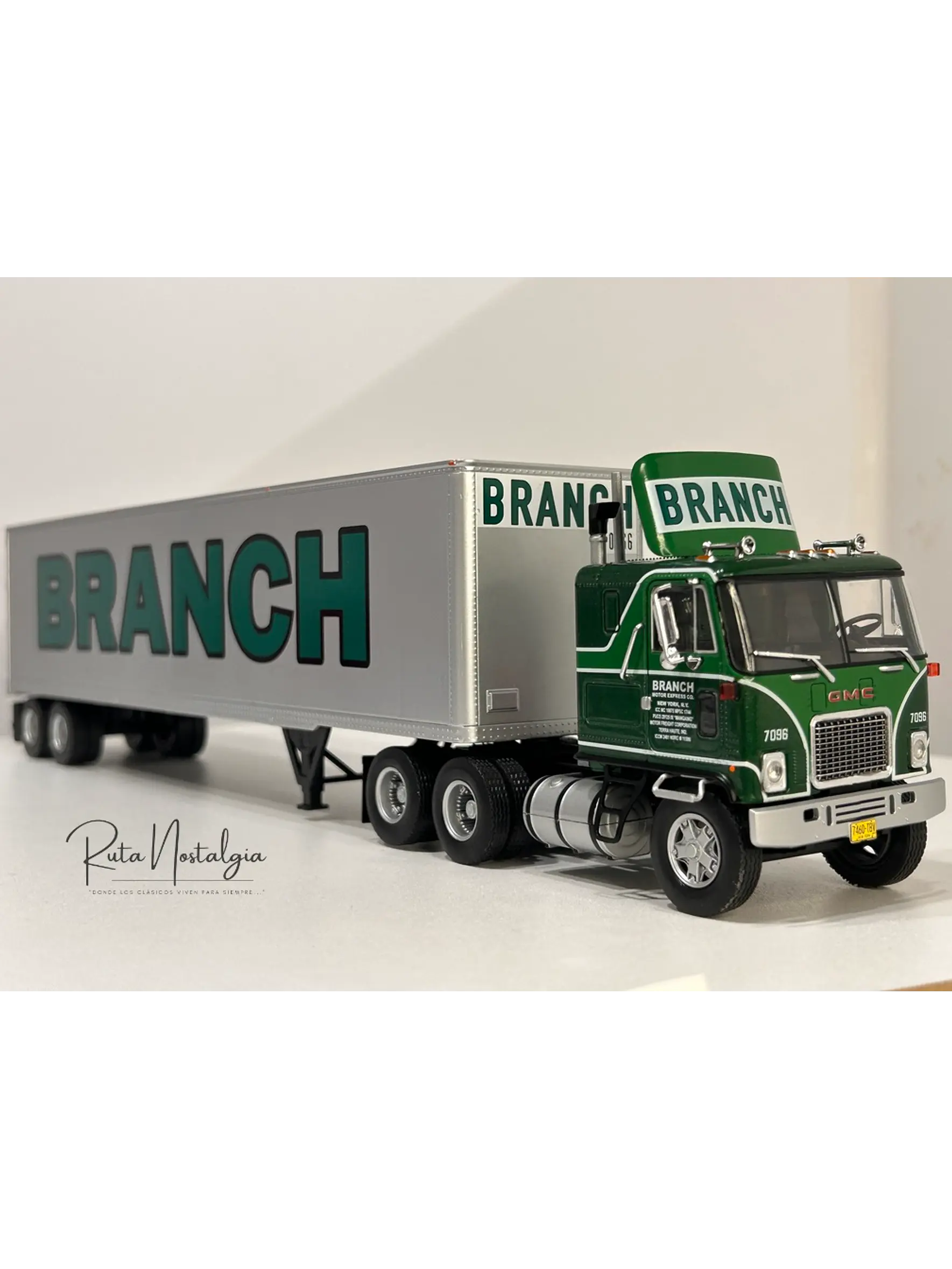 GMC Astro 95 1980 – IXO Models 1:43 – Branch Transport Clásico Cabover 7
