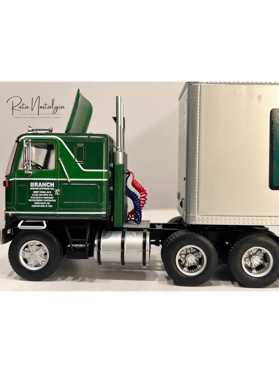 GMC Astro 95 1980 – IXO Models 1:43 – Branch Transport Clásico Cabover 3