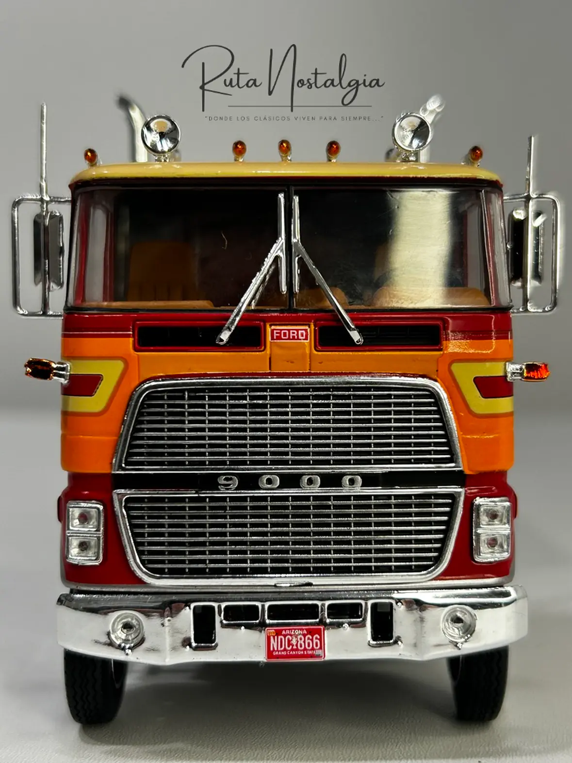 Camión Ford CL-9000 1976 Cisterna CITGO 1:43 – Nostalgia del Transporte Americano 3