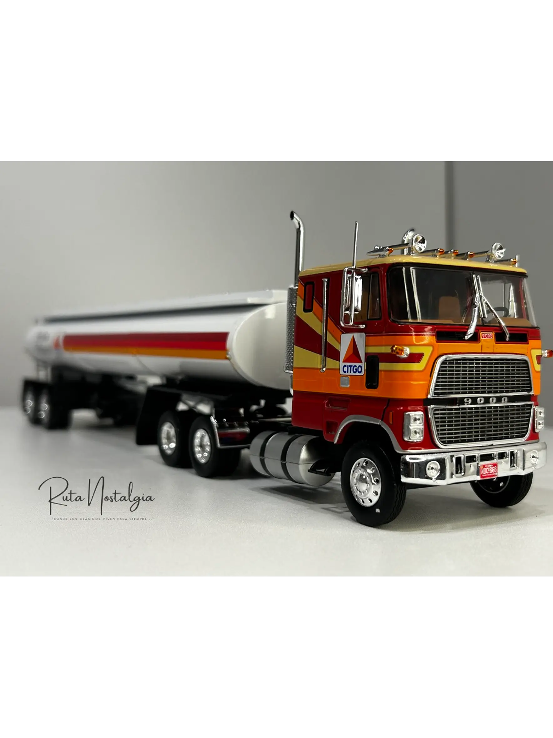 Camión Ford CL-9000 1976 Cisterna CITGO 1:43 – Nostalgia del Transporte Americano 1