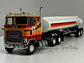 Camión Ford CL-9000 1976 Cisterna | Planeta Agostini 1:43 - Miniatura 4