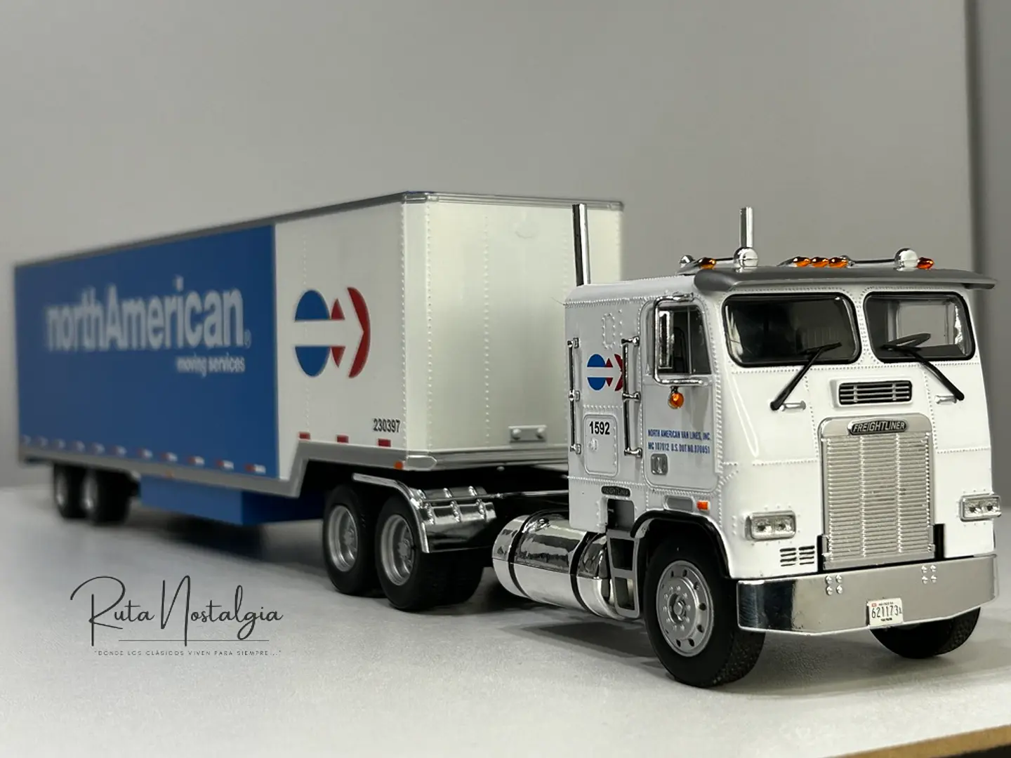 Camión Freightliner FLA NorthAmerican | Altaya 1:43 5