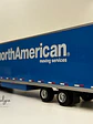 Freightliner FLA NorthAmerican – Camión Clásico Americano – 1:43 - Miniatura 9