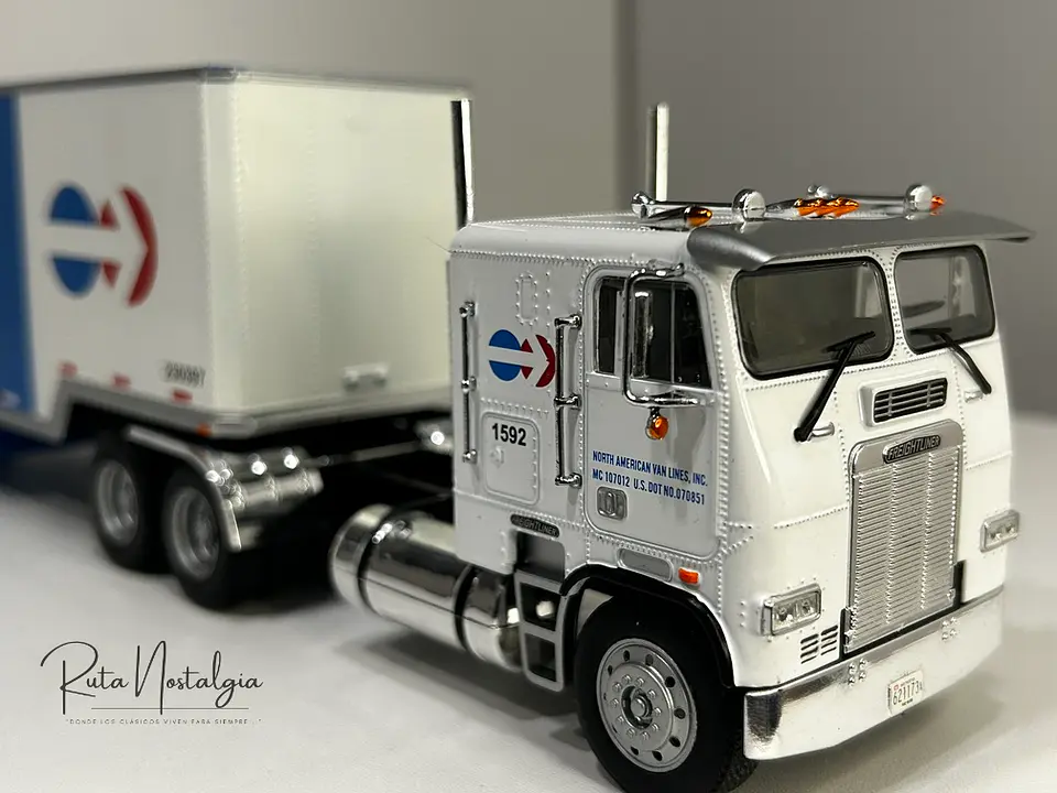 Camión Freightliner FLA NorthAmerican | Altaya 1:43 6