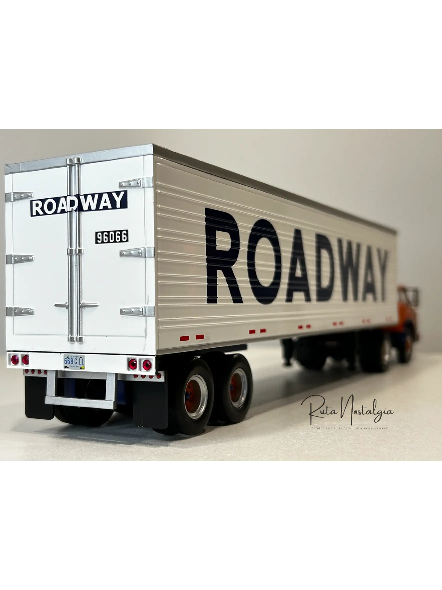 Ford Serie C 1980 “Roadway” – Camión Americano Clásico – Altaya 1:43 7
