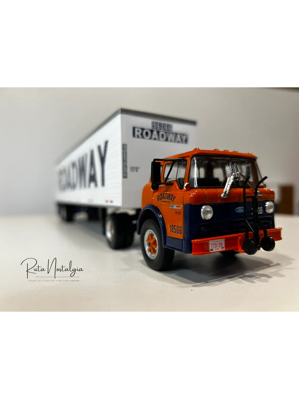 Ford Serie C 1980 “Roadway” – Camión Americano Clásico – Altaya 1:43 1