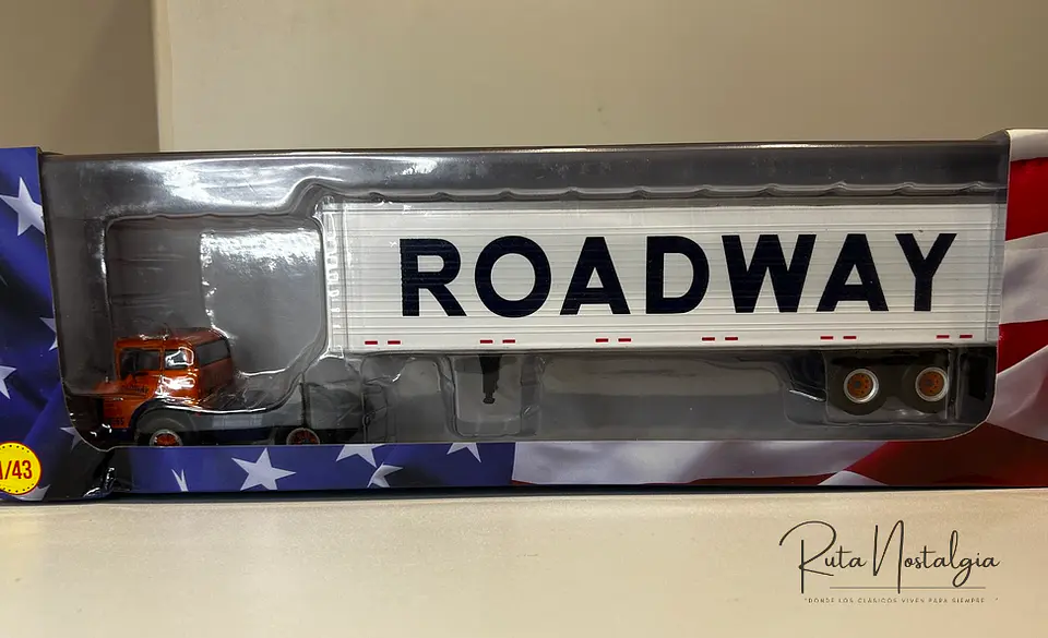 Camión Ford Serie C 1980 “Roadway” | Altaya 1:43 9