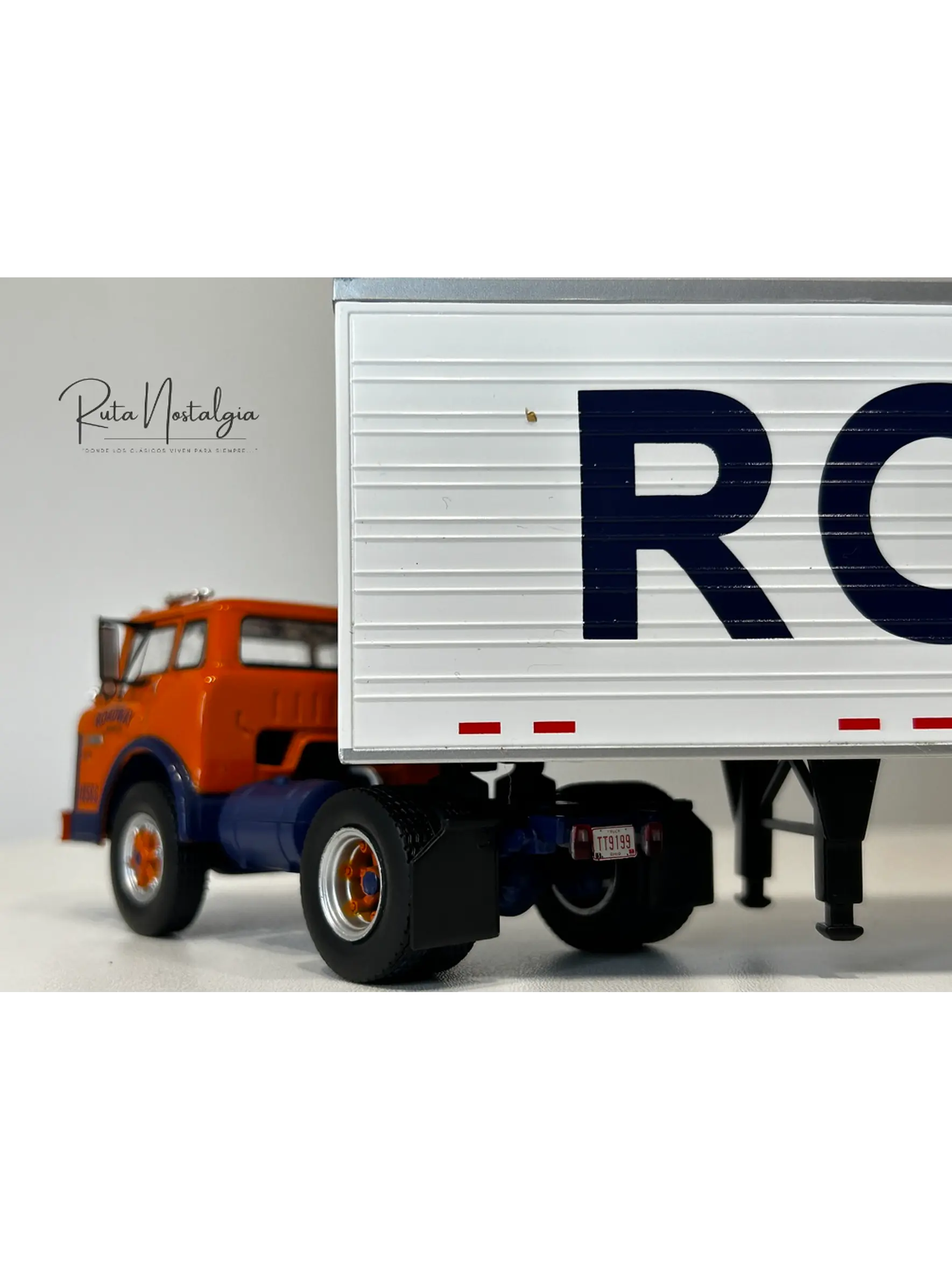 Ford Serie C 1980 “Roadway” – Camión Americano Clásico – Altaya 1:43 4