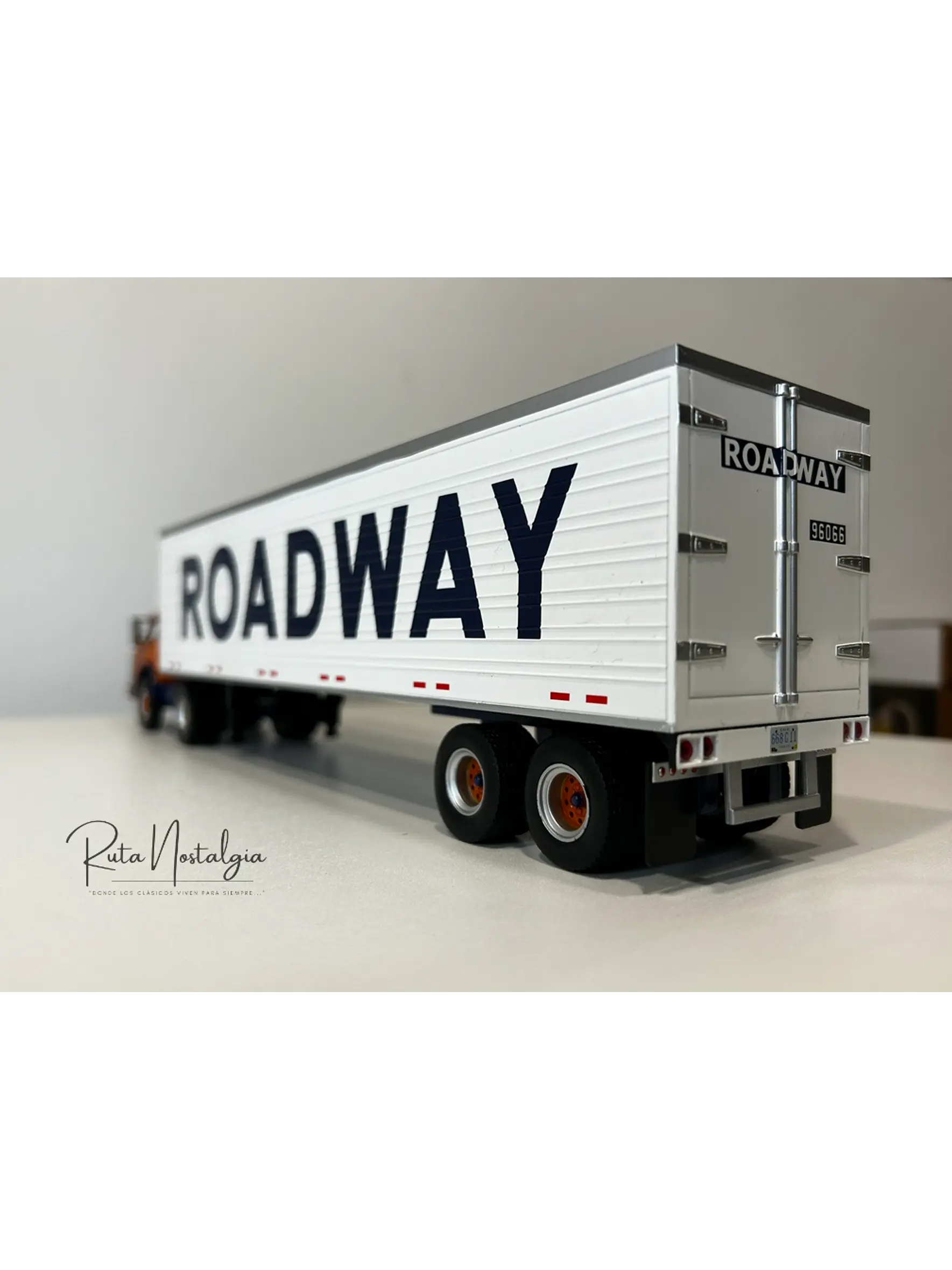 Ford Serie C 1980 “Roadway” – Camión Americano Clásico – Altaya 1:43 6