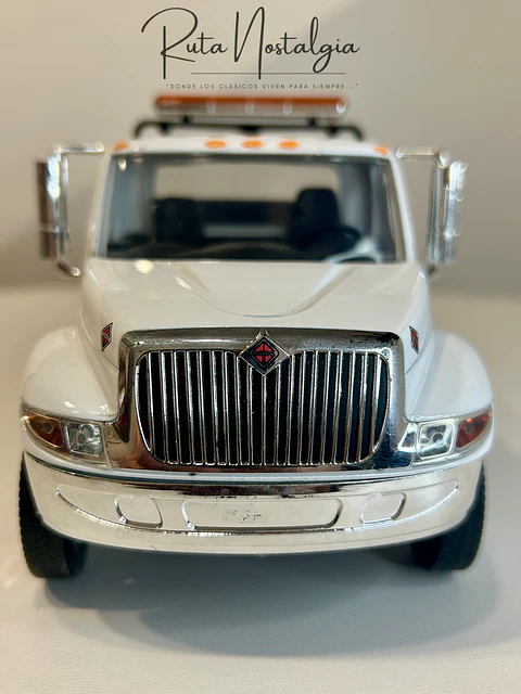 Grúa Jada Toys International DuraStar 4400 Flat Bed 1:24