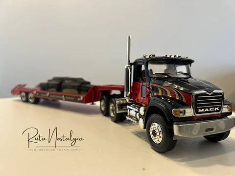 Mack Granite con Rampla Lowboy First Gear 1:34 – Camión americano de carga pesada para coleccionistas y camioneros