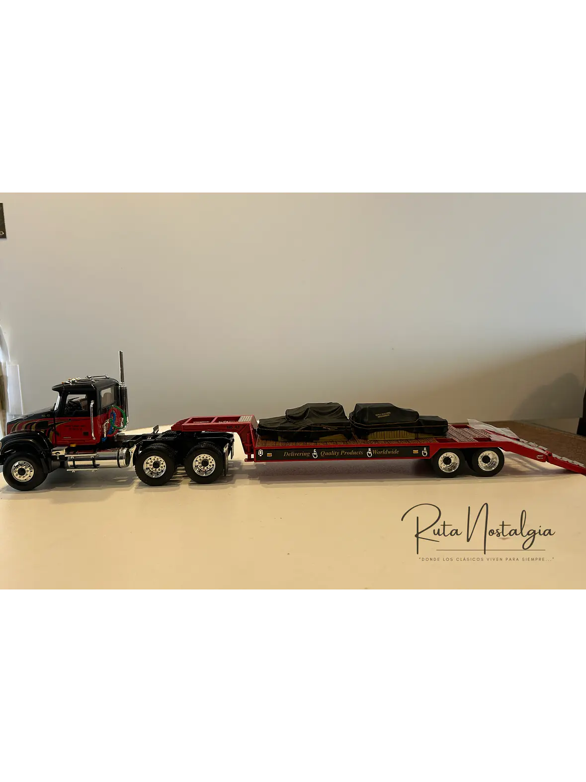Mack Granite con Rampla Lowboy First Gear 1:34 – Camión americano de carga pesada para coleccionistas y camioneros 6