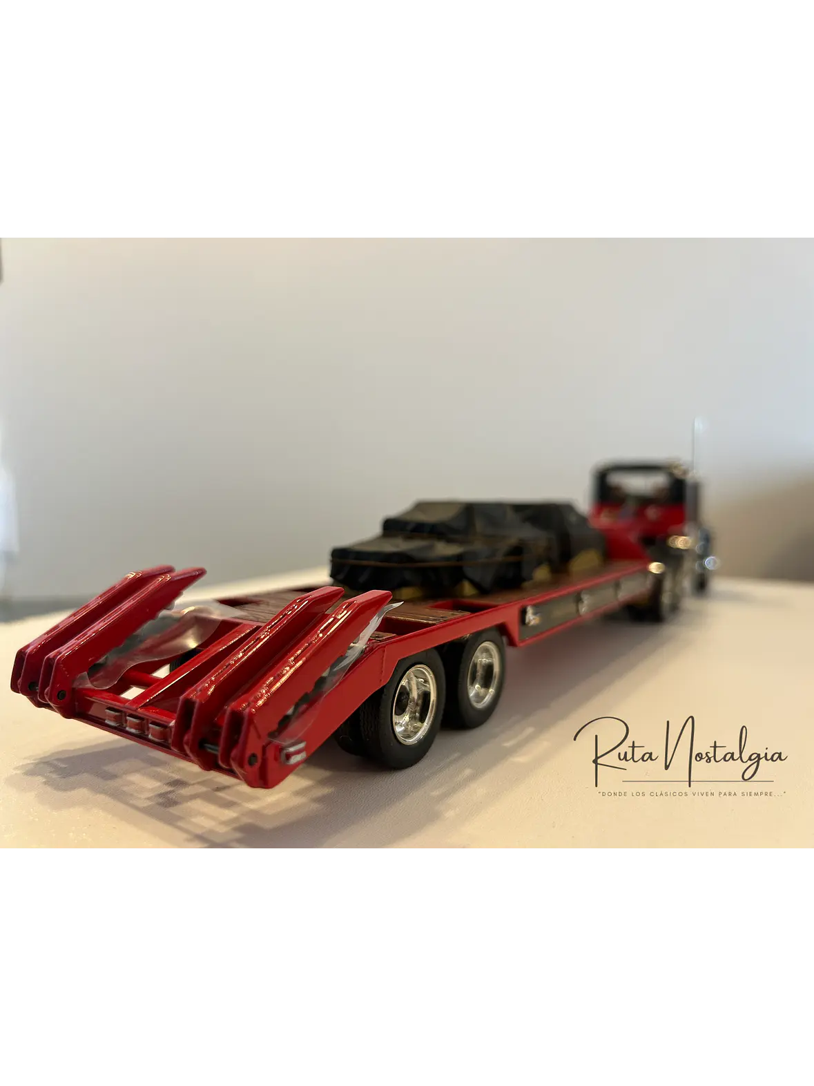 Mack Granite con Rampla Lowboy First Gear 1:34 – Camión americano de carga pesada para coleccionistas y camioneros 8