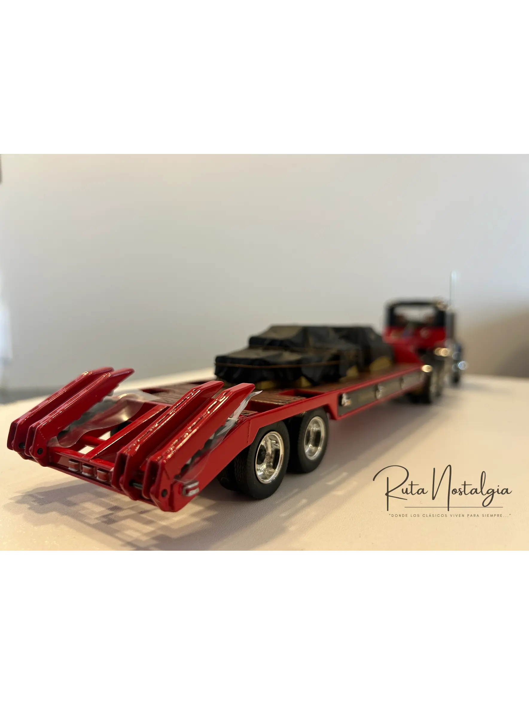 Mack Granite con Rampla Lowboy First Gear 1:34 – Camión americano de carga pesada para coleccionistas y camioneros 8