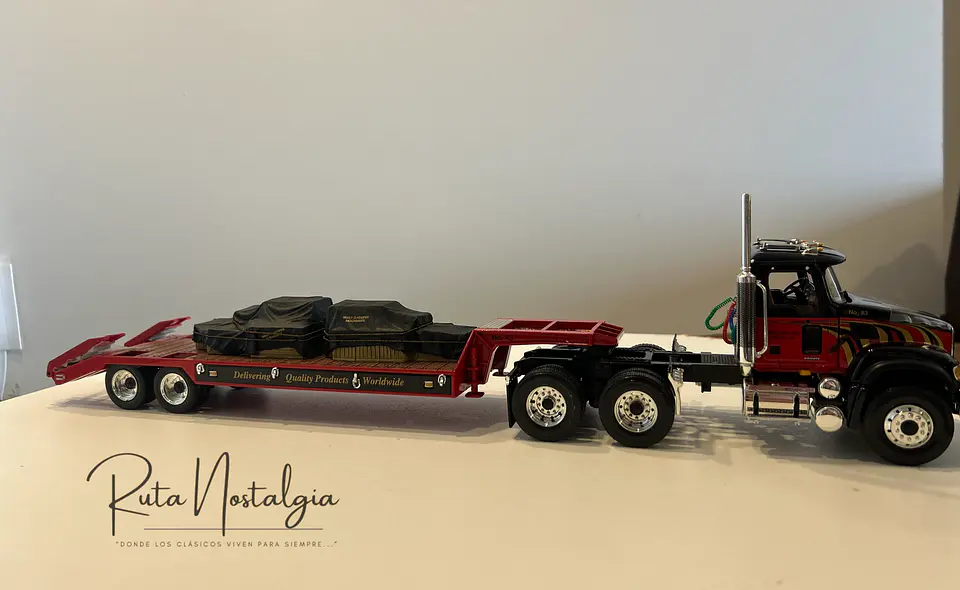 Camión Mack Granite con Rampla Cama Baja | First Gear 1:34 9