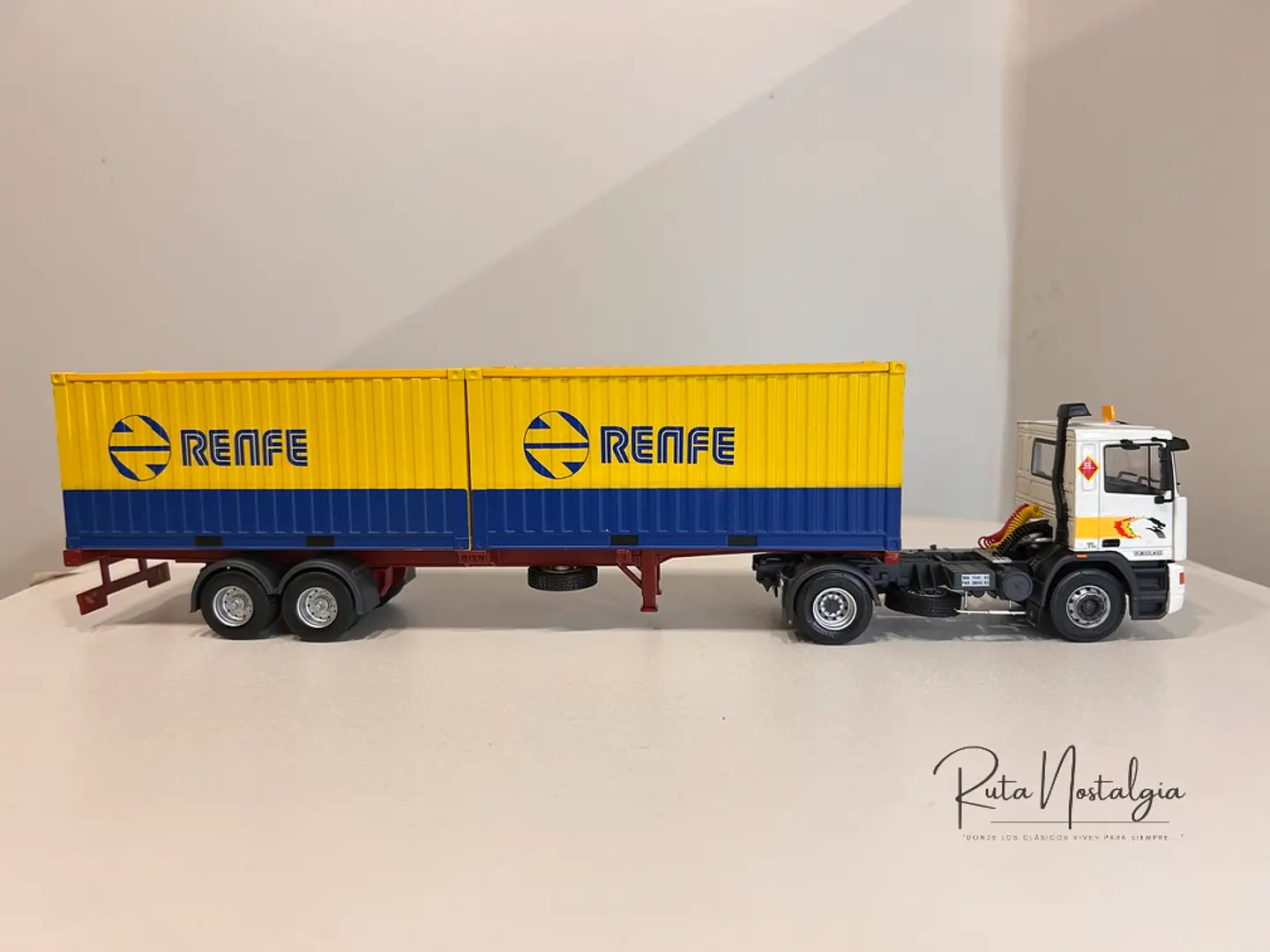 Camión Pegaso Troner 1236 RENFE 1:43 | Salvat 5