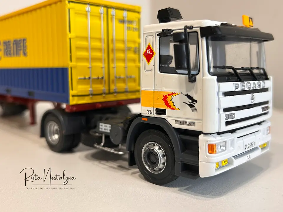 Camión Pegaso Troner 1236 RENFE 1:43 | Salvat 3