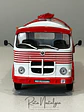 Camión Pegaso Comet 1065 “Agua a Domicilio” 1967 – Altaya/IXO escala 1:43 – Historia en Chile - Miniatura 3