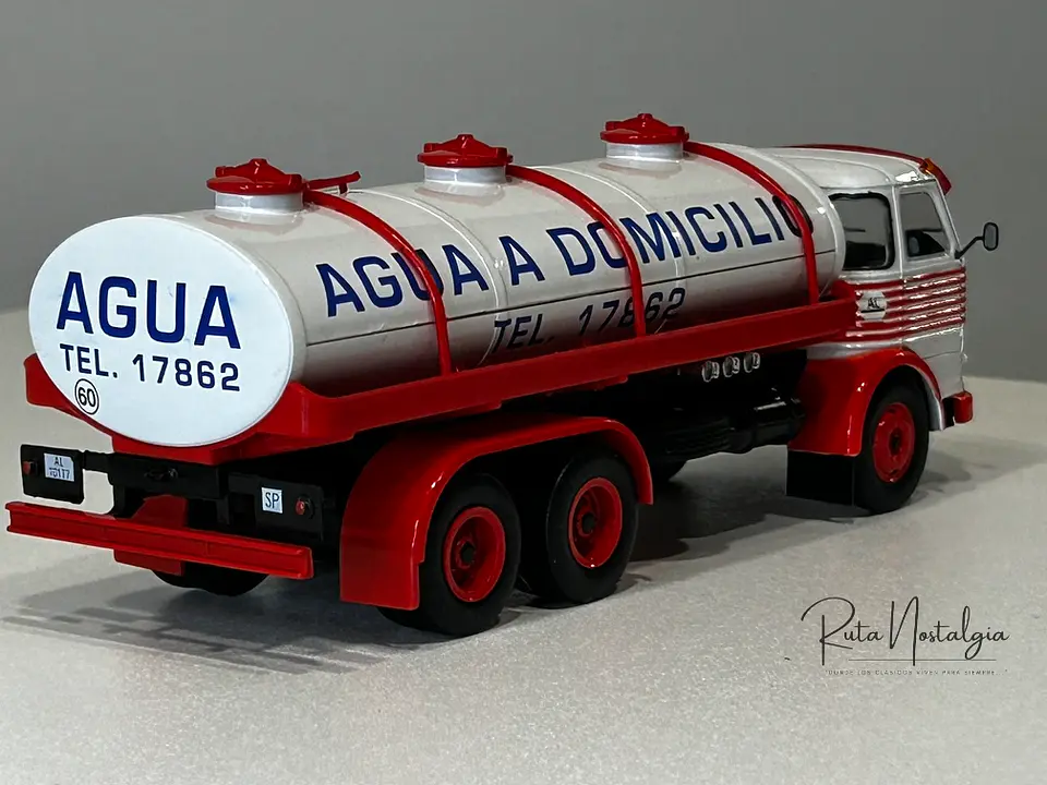 Camión Pegaso Comet 1065 “Agua a Domicilio” | Salvat 1:43 6