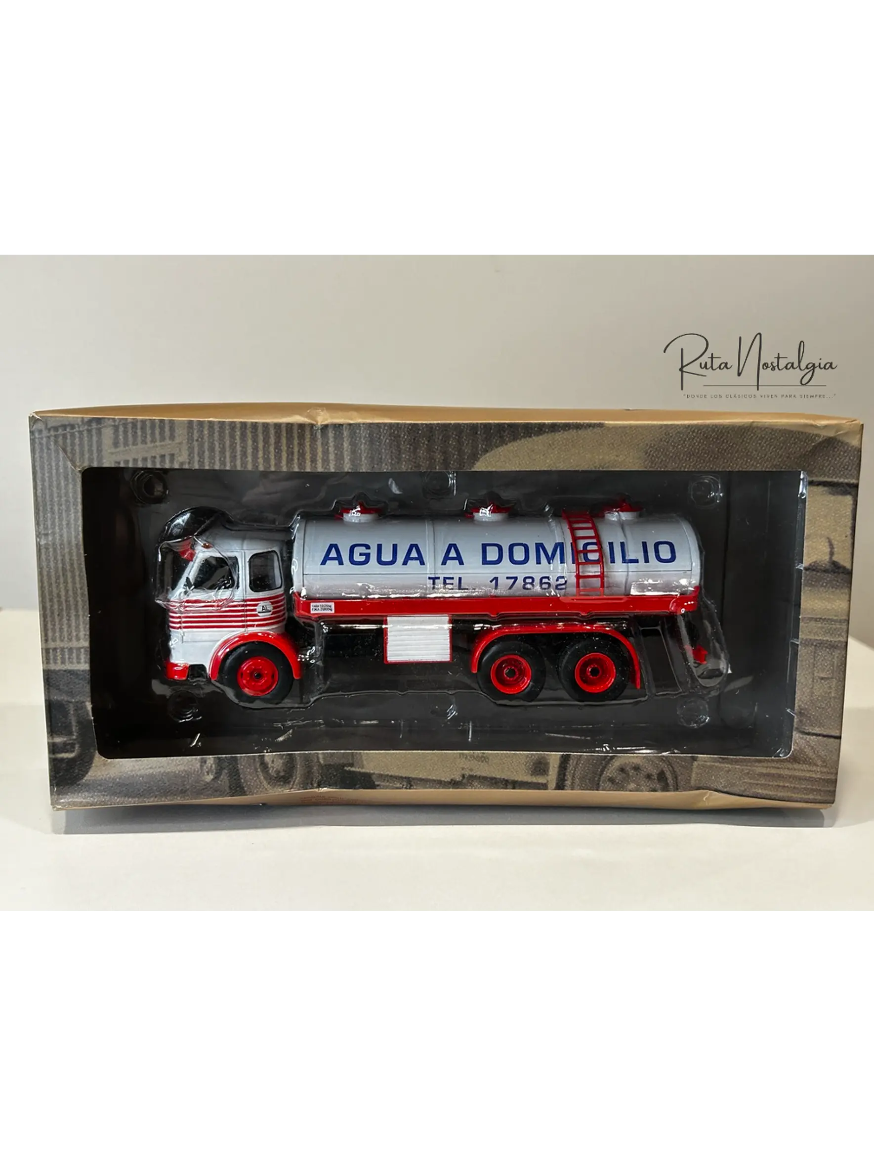 Camión Pegaso Comet 1065 “Agua a Domicilio” 1967 – Altaya/IXO escala 1:43 – Historia en Chile 9
