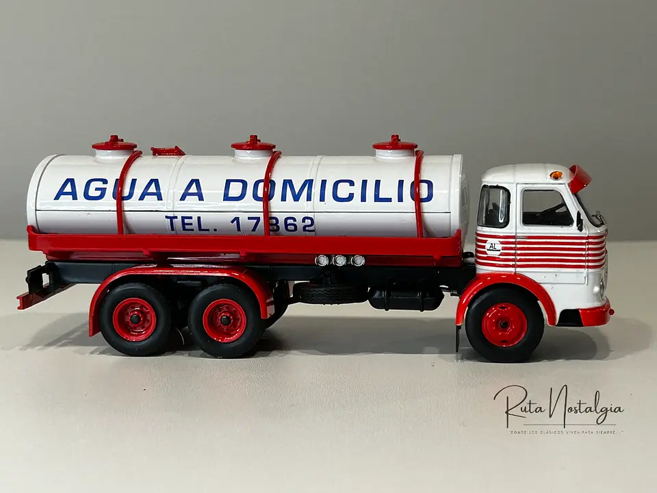 Camión Pegaso Comet 1065 “Agua a Domicilio” | Salvat 1:43 5