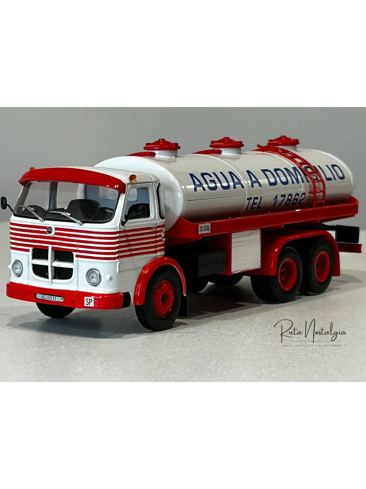 Camión Pegaso Comet 1065 “Agua a Domicilio” 1967 – Altaya/IXO escala 1:43 – Historia en Chile 1