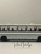 Bus Ikarus 250.59 Premium ClassiXXs 1:43 blanco/verde – Bus interurbano húngaro clásico de colección  - thumbnail 8