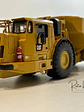 Camión Dumper Subterráneo CAT AD60 | Diecast Masters - Escala 1:50 – Equipo minería subterránea bajo perfil  - Miniatura 1