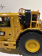 Camión Dumper Subterráneo CAT AD60 | Diecast Masters - Escala 1:50 – Equipo minería subterránea bajo perfil  - Miniatura 3
