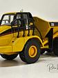 Camión Dumper Articulado CAT 725 – Norscot Escala 1:50 | Modelo a escala de maquinaria minera metálico - thumbnail 3