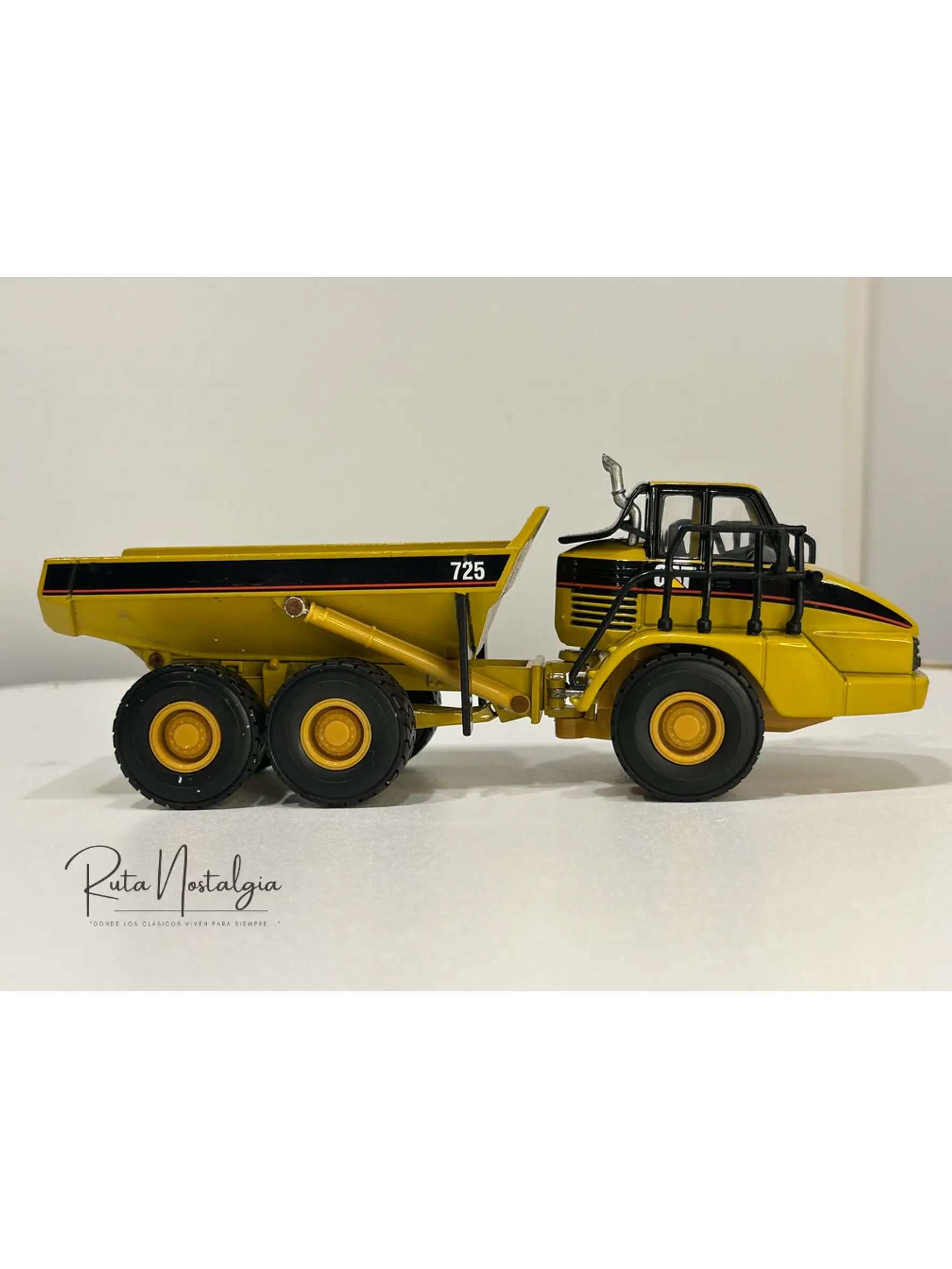 Camión Dumper Articulado CAT 725 – Norscot Escala 1:50 | Modelo a escala de maquinaria minera metálico 10
