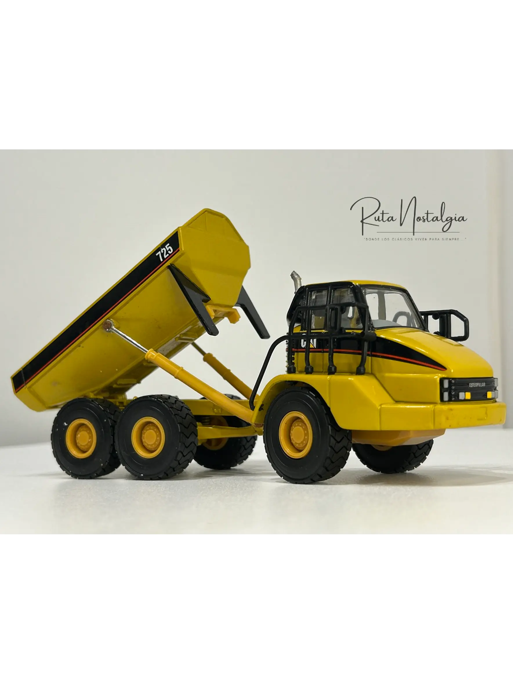 Camión Dumper Articulado CAT 725 – Norscot Escala 1:50 | Modelo a escala de maquinaria minera metálico 1
