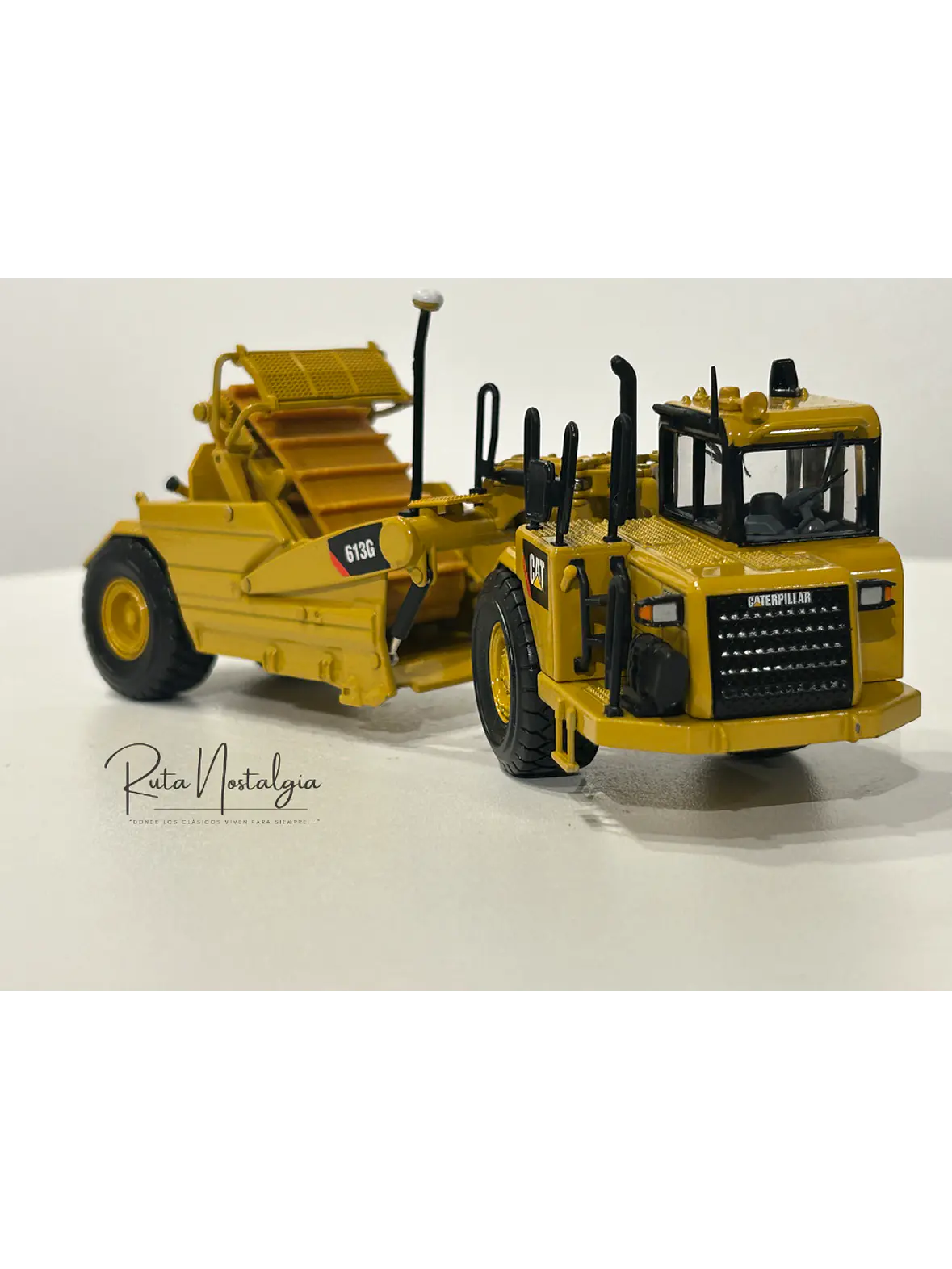 Motoniveladora autocargable CAT 623G  