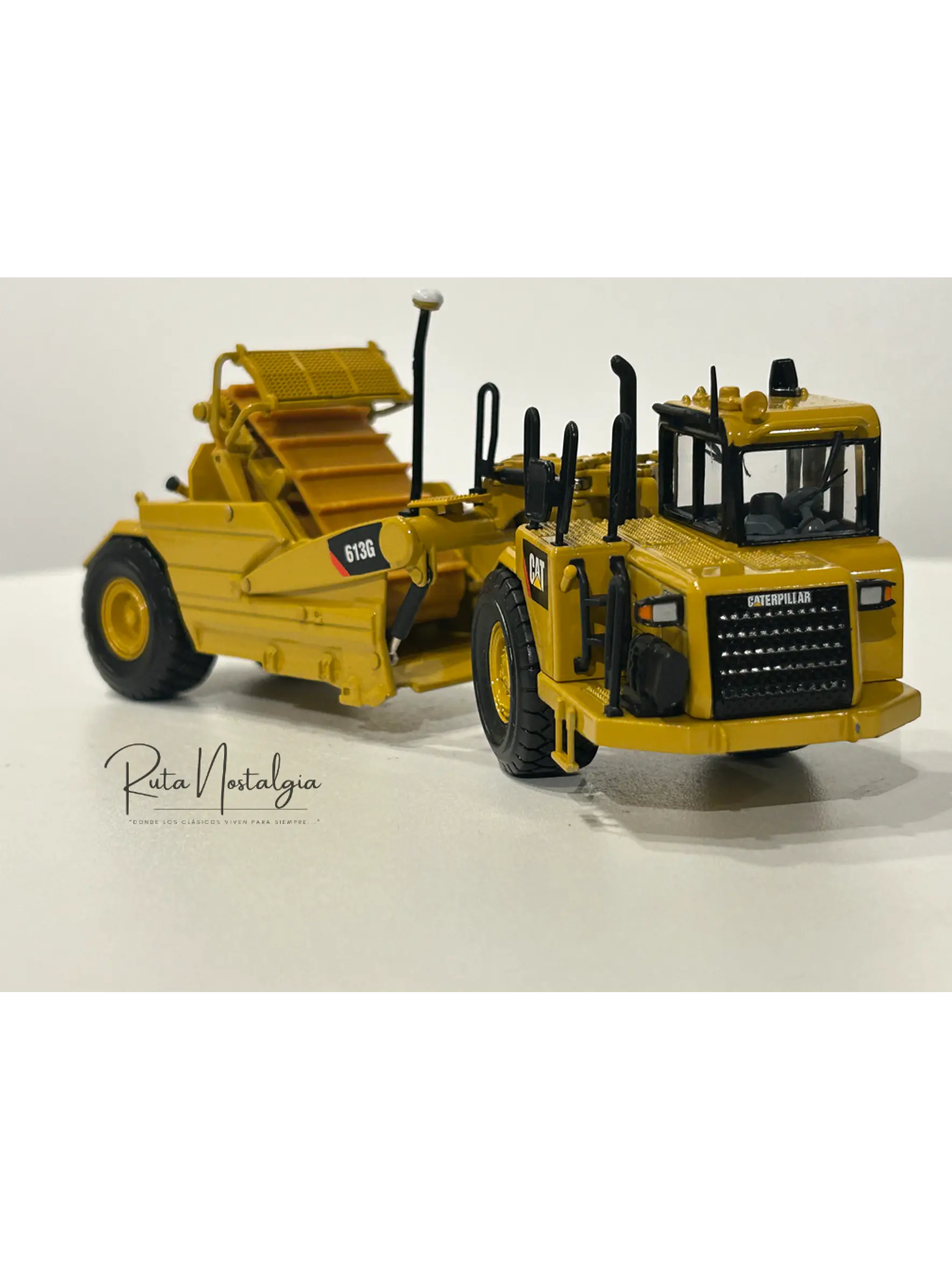 Motoniveladora autocargable CAT 623G  