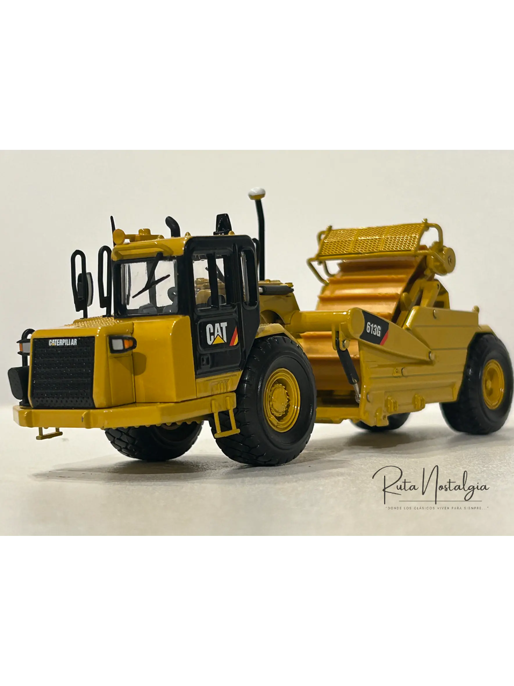 Motoniveladora autocargable CAT 623G  