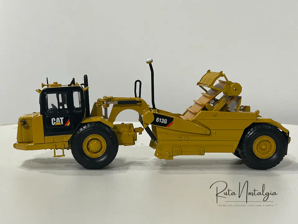 Maquinaria CAT 623G 