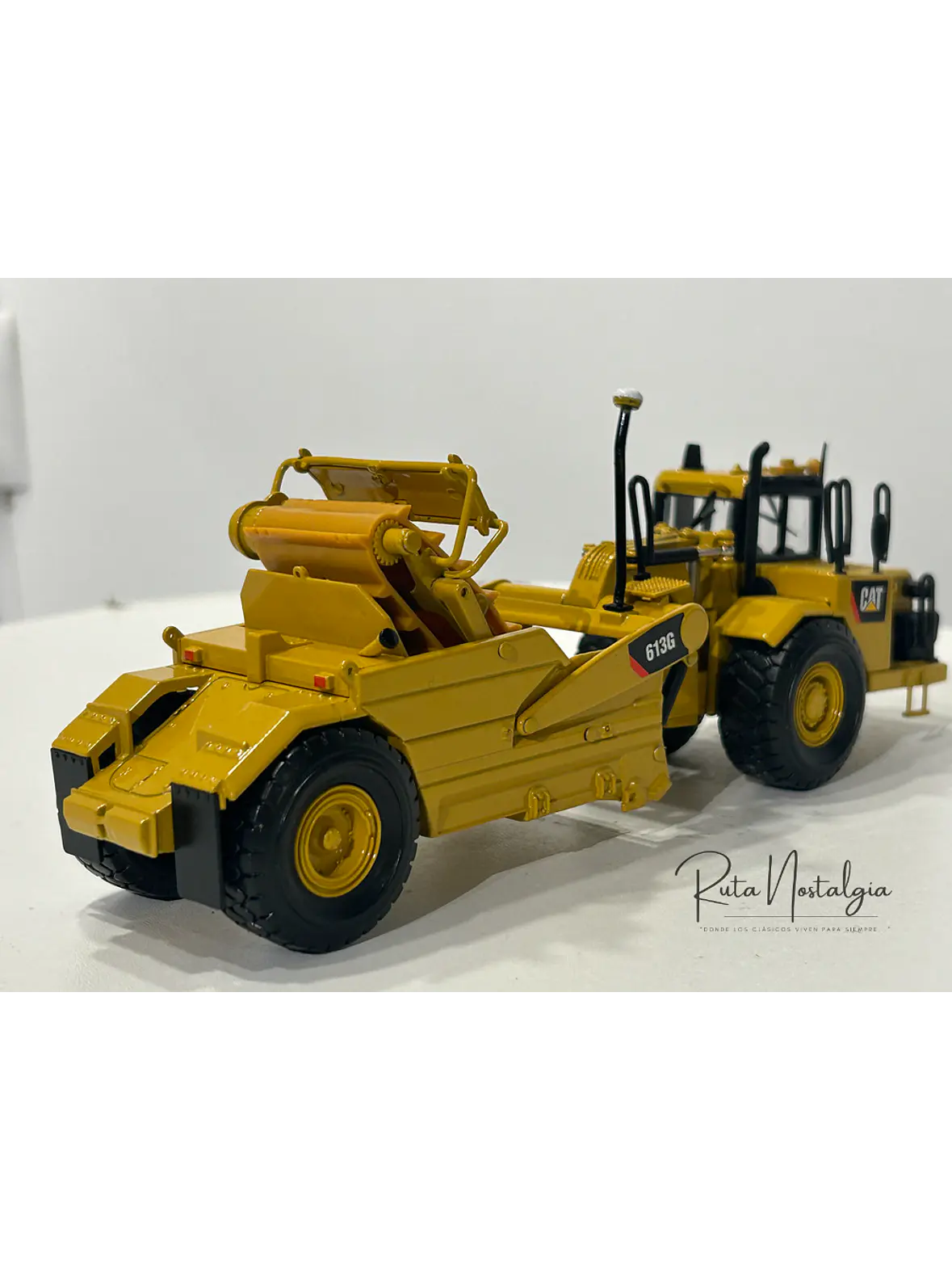 Motoniveladora autocargable CAT 623G  