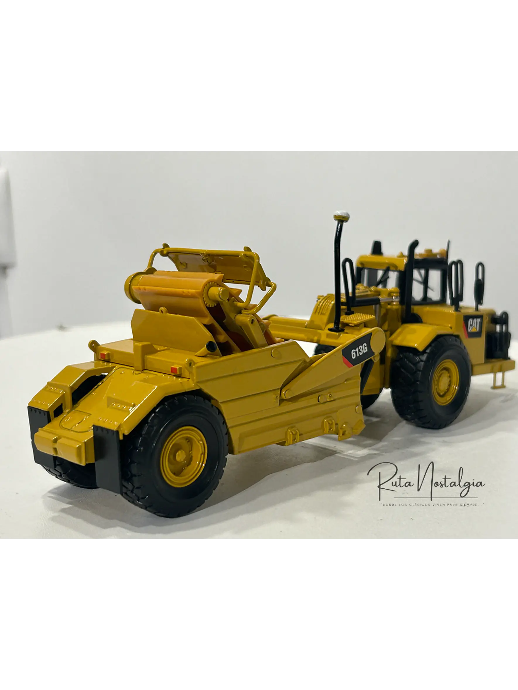 Motoniveladora autocargable CAT 623G  