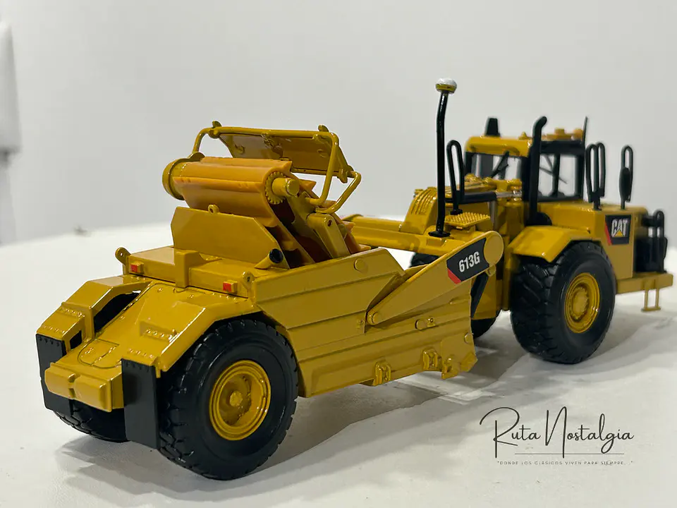 Maquinaria CAT 623G 