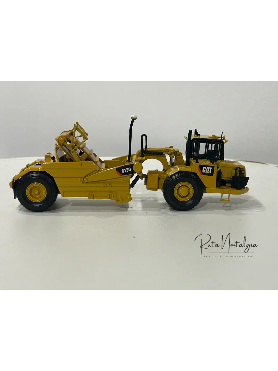 Motoniveladora autocargable CAT 623G  